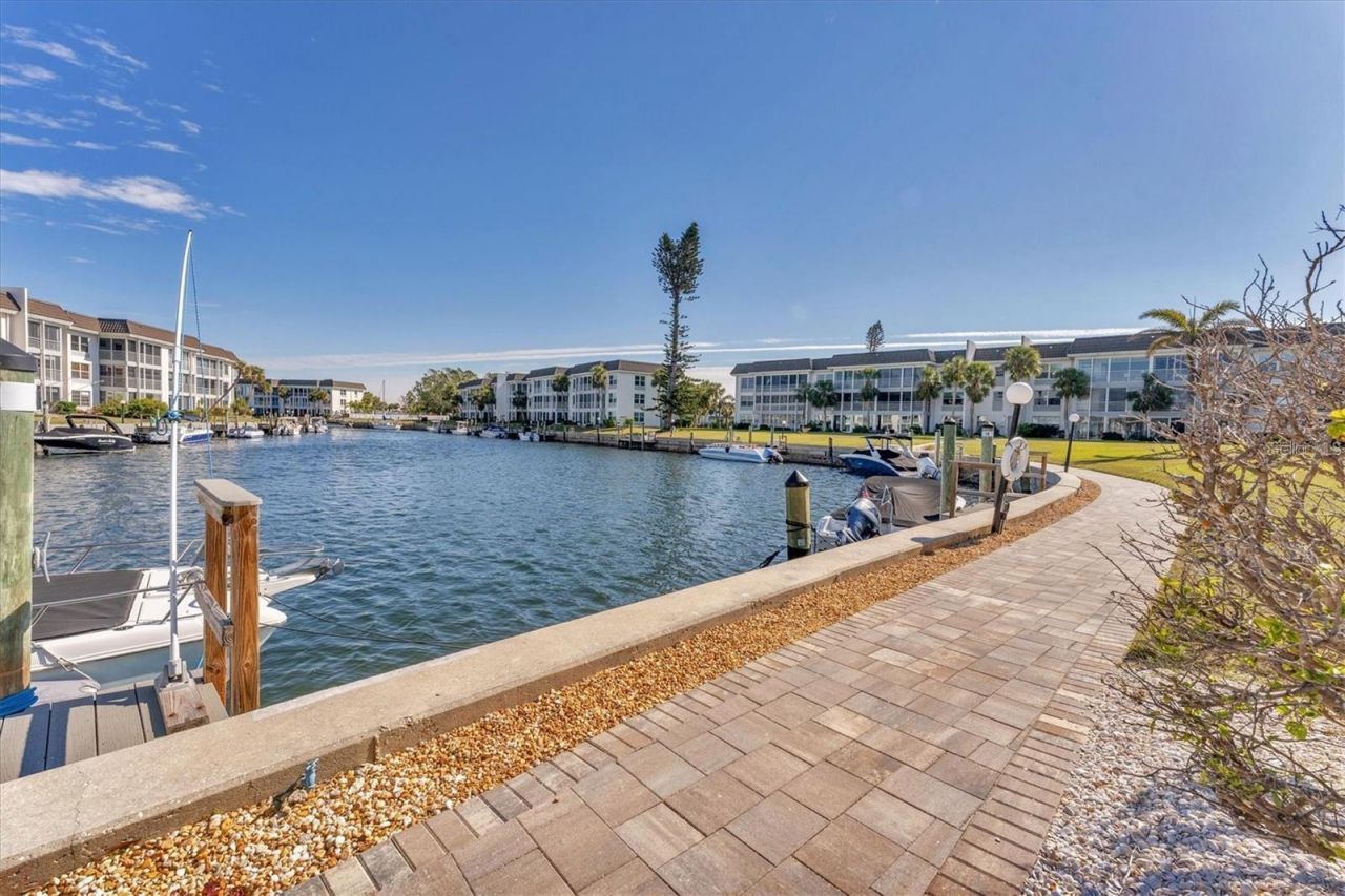 4350 Chatham Drive , Unit 106, Longboat Key, FL 34228 Photo