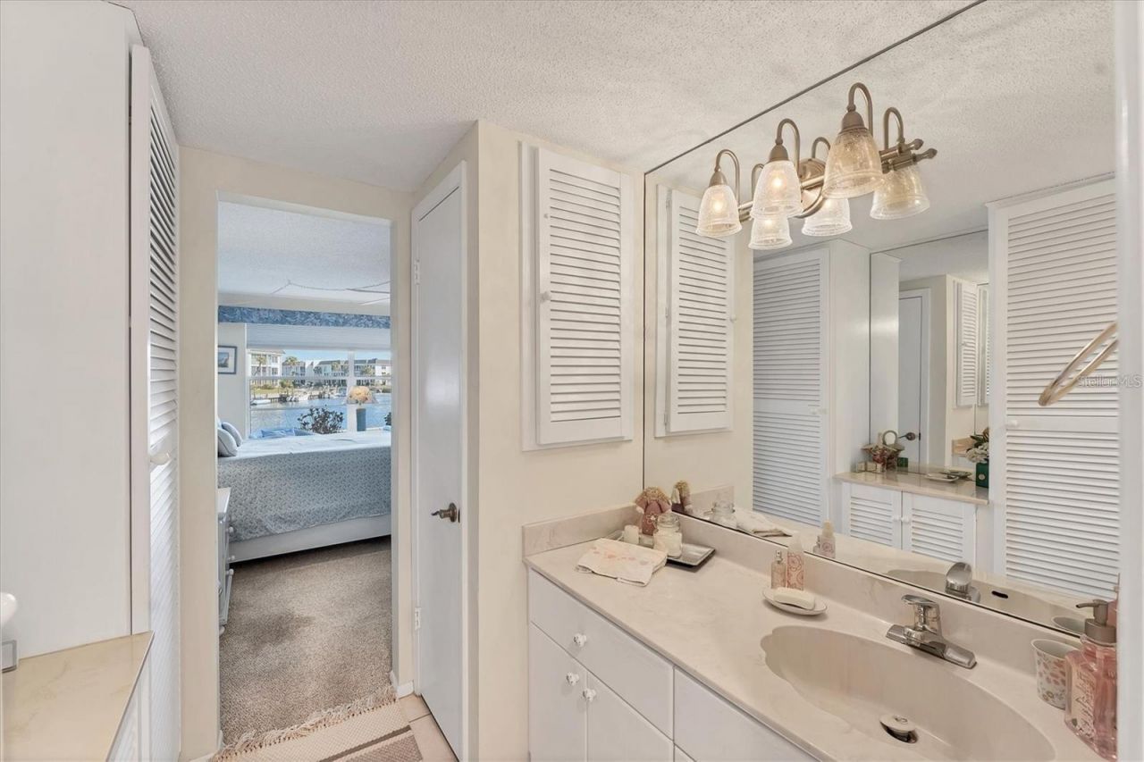 4350 Chatham Drive, Unit 106, Longboat Key, FL 34228 Photo