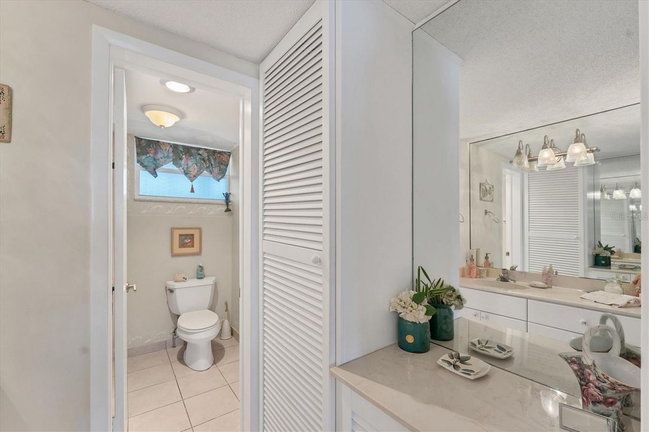 4350 Chatham Drive, Unit 106, Longboat Key, FL 34228 Photo