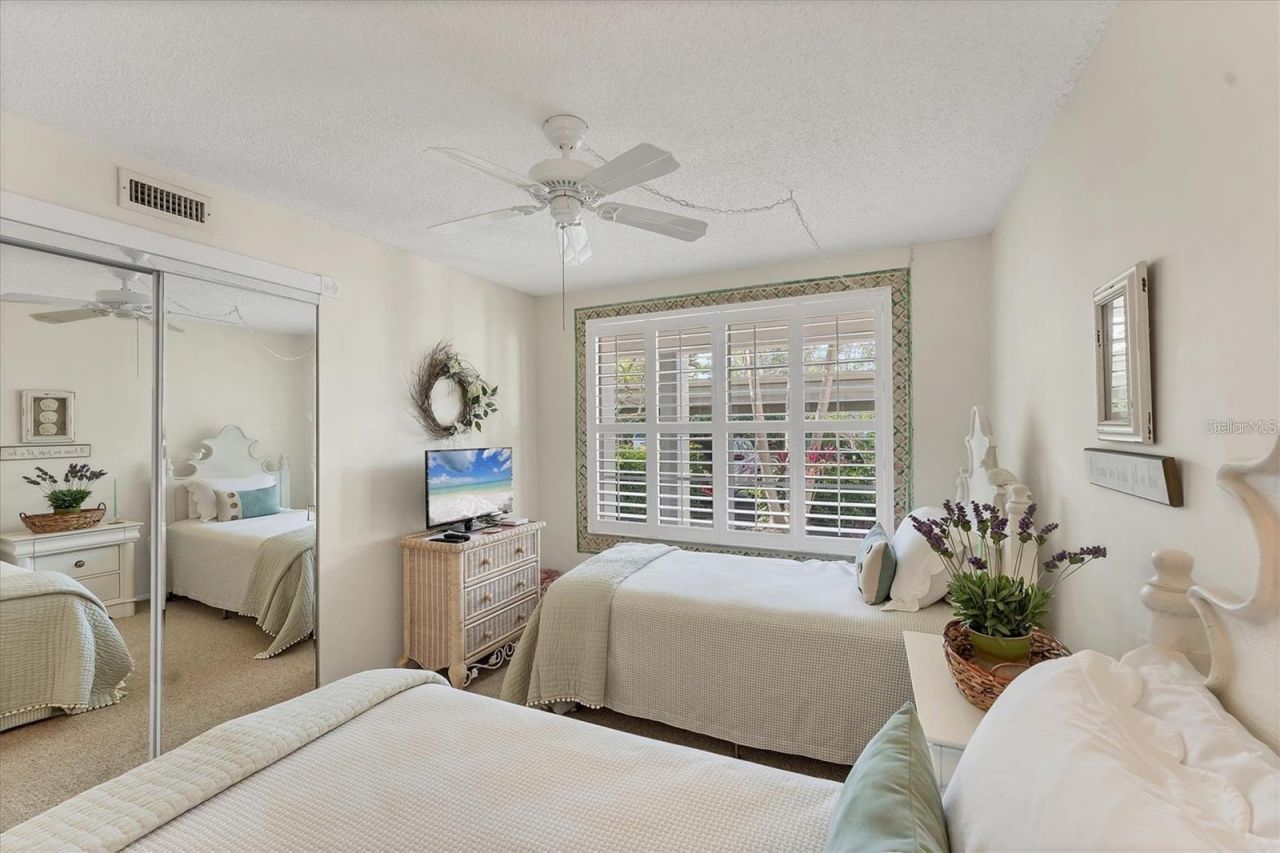 4350 Chatham Drive, Unit 106, Longboat Key, FL 34228 Photo