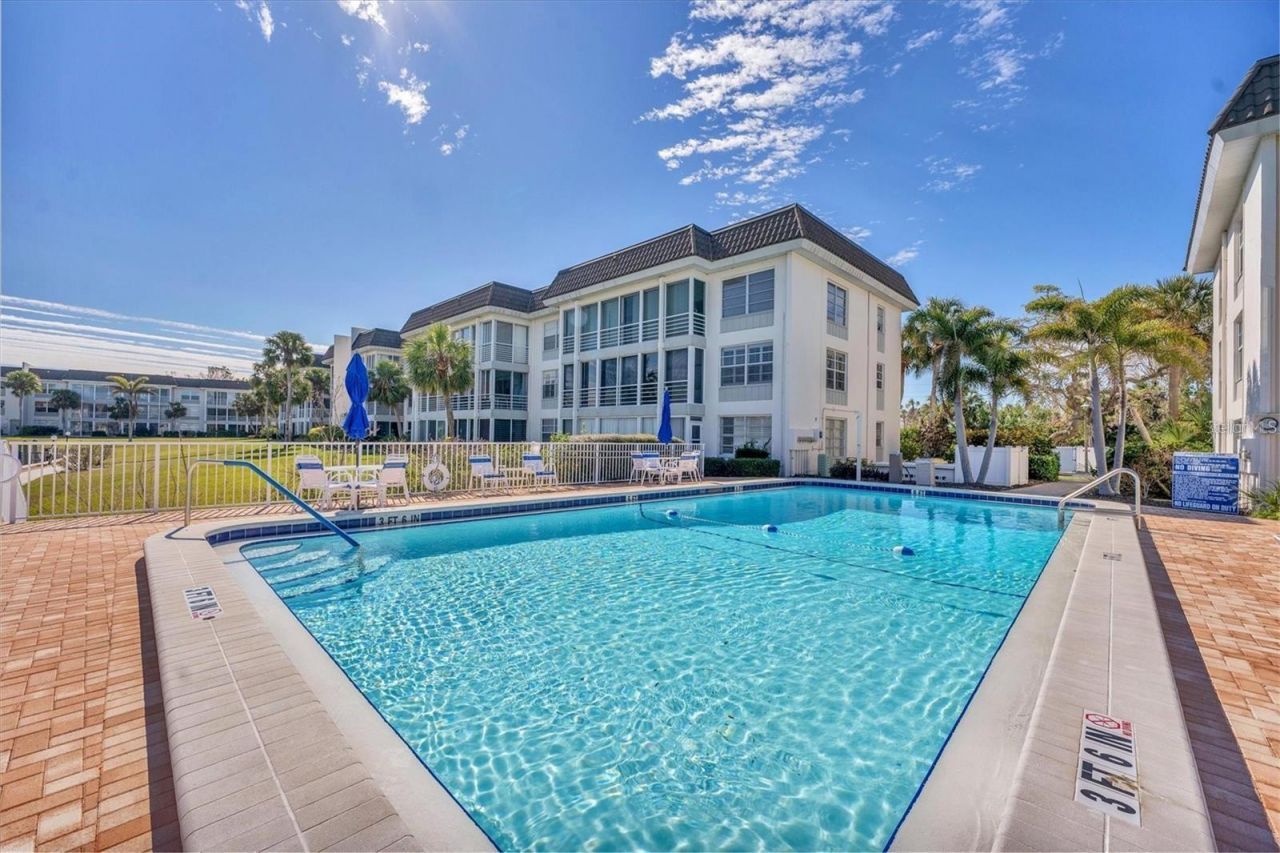 4350 Chatham Drive, Unit 106, Longboat Key, FL 34228 Photo