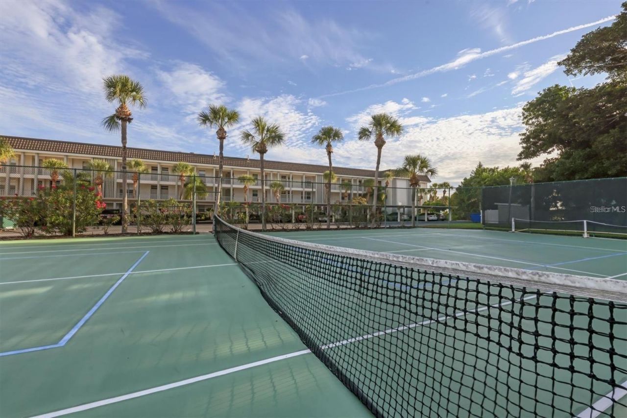 4350 Chatham Drive, Unit 106, Longboat Key, FL 34228 Photo