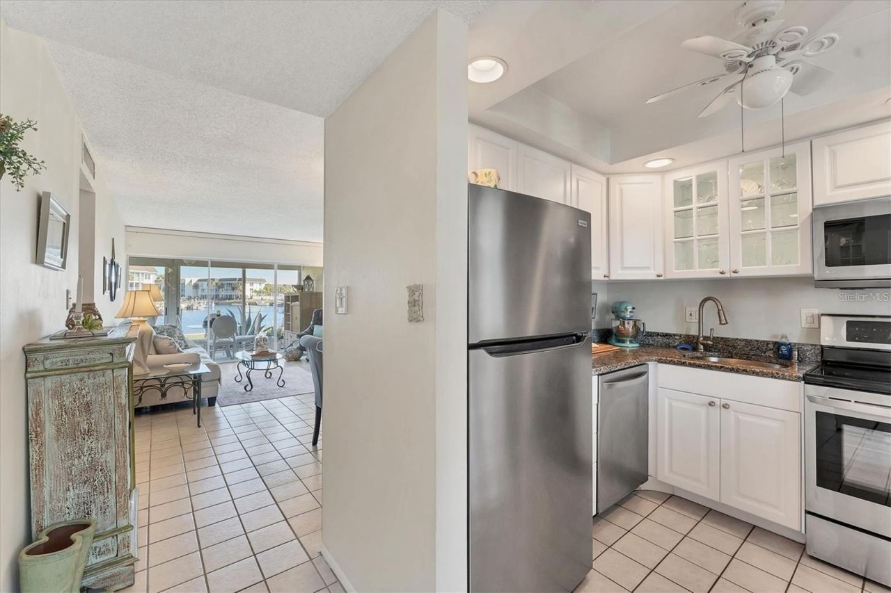 4350 Chatham Drive, Unit 106, Longboat Key, FL 34228 Photo