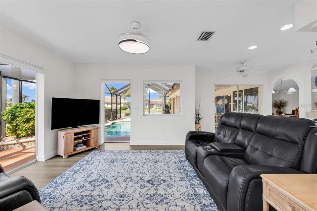 435 Caicos Drive , Punta Gorda, FL 33950 Photo