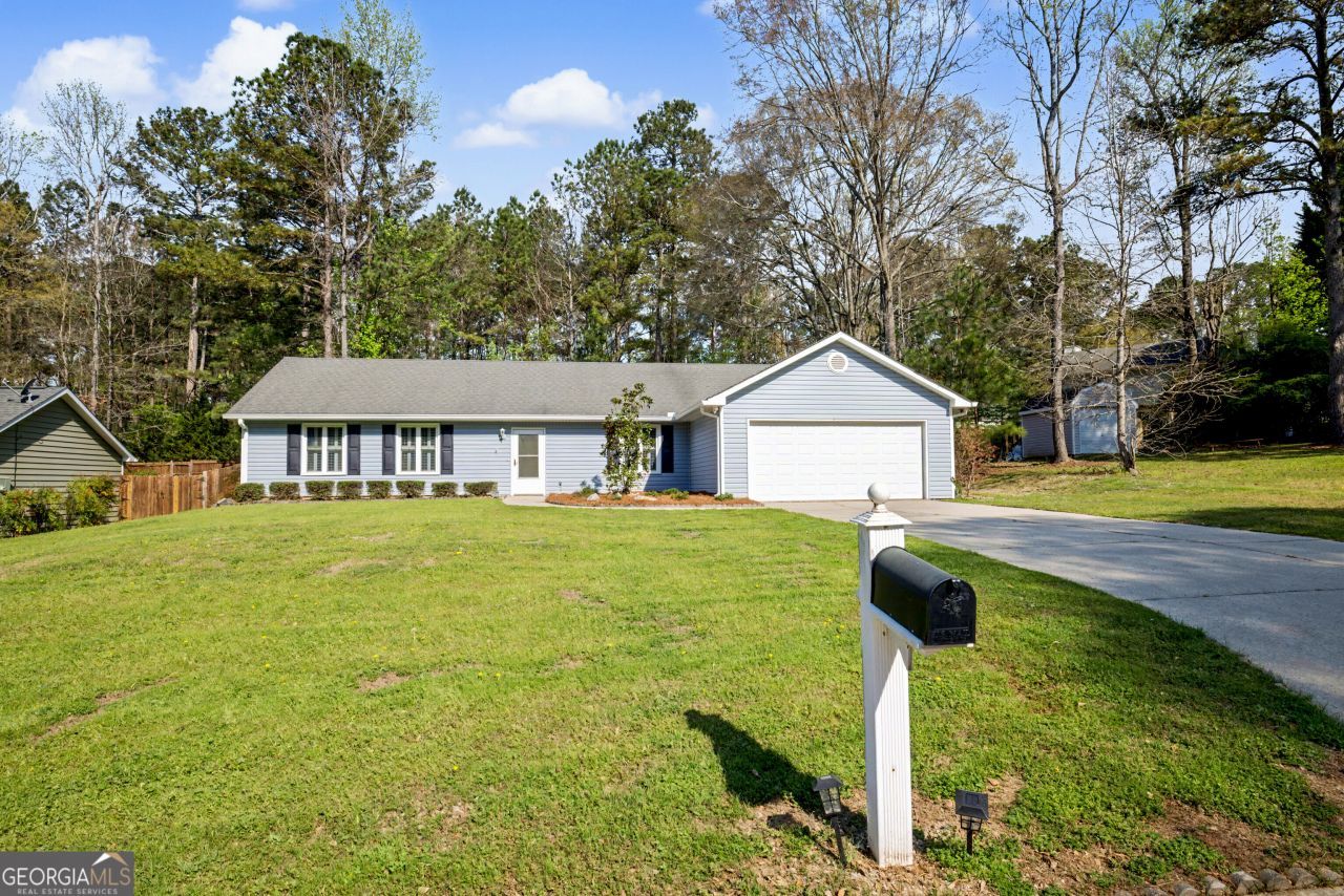 202 Kentwood Drive, Peachtree City, GA 30269 Main Photo