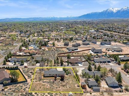 1326 S Santa Barbara Drive, Minden, NV 89423 Photo