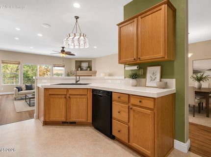 5582 Knoll View Way, Sparks, NV 89436 Photo