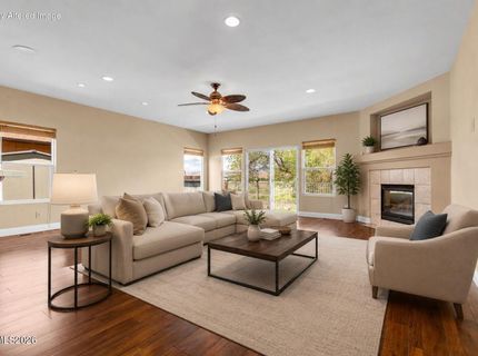 5582 Knoll View Way, Sparks, NV 89436 Photo