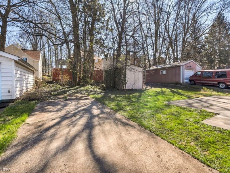 561 Melrose Street, Akron, OH 44305 Photo 41