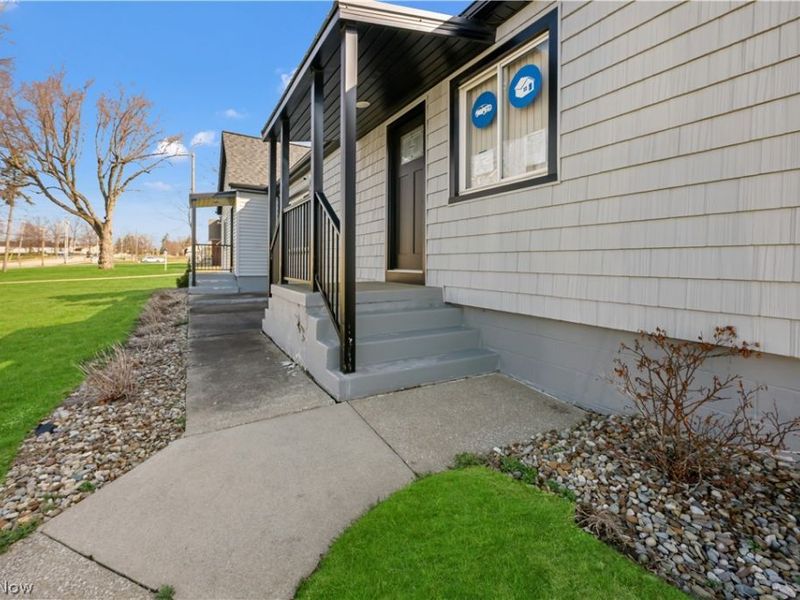 4001 S Cleveland Massillon Road, Barberton, OH 44203 Photo 4