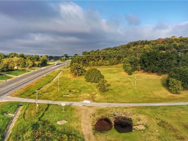 2497 E Aarons Drive , Springdale, AR 72764