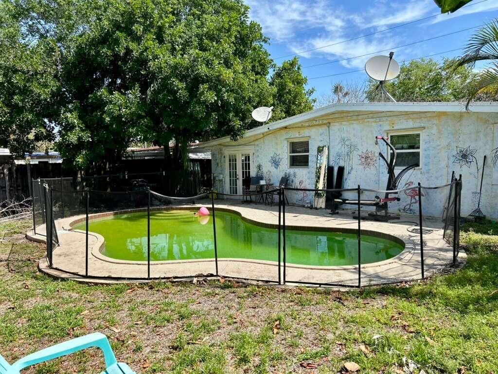 51 Davis Road, Palm Springs, FL 33461 Photo