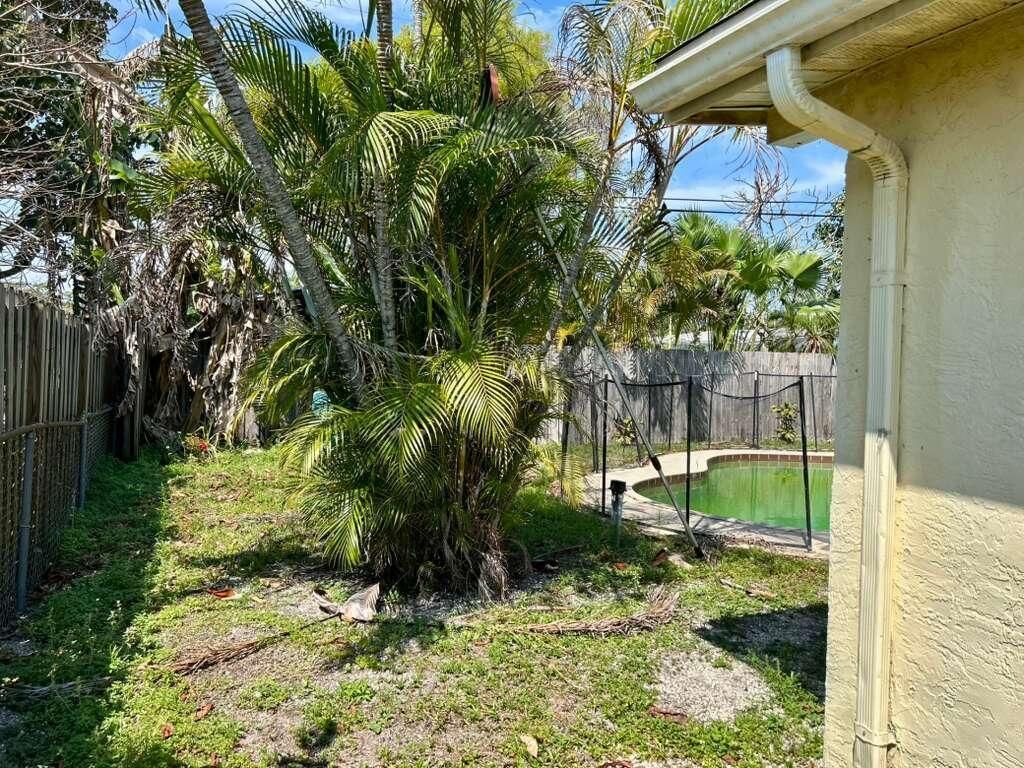 51 Davis Road, Palm Springs, FL 33461 Photo