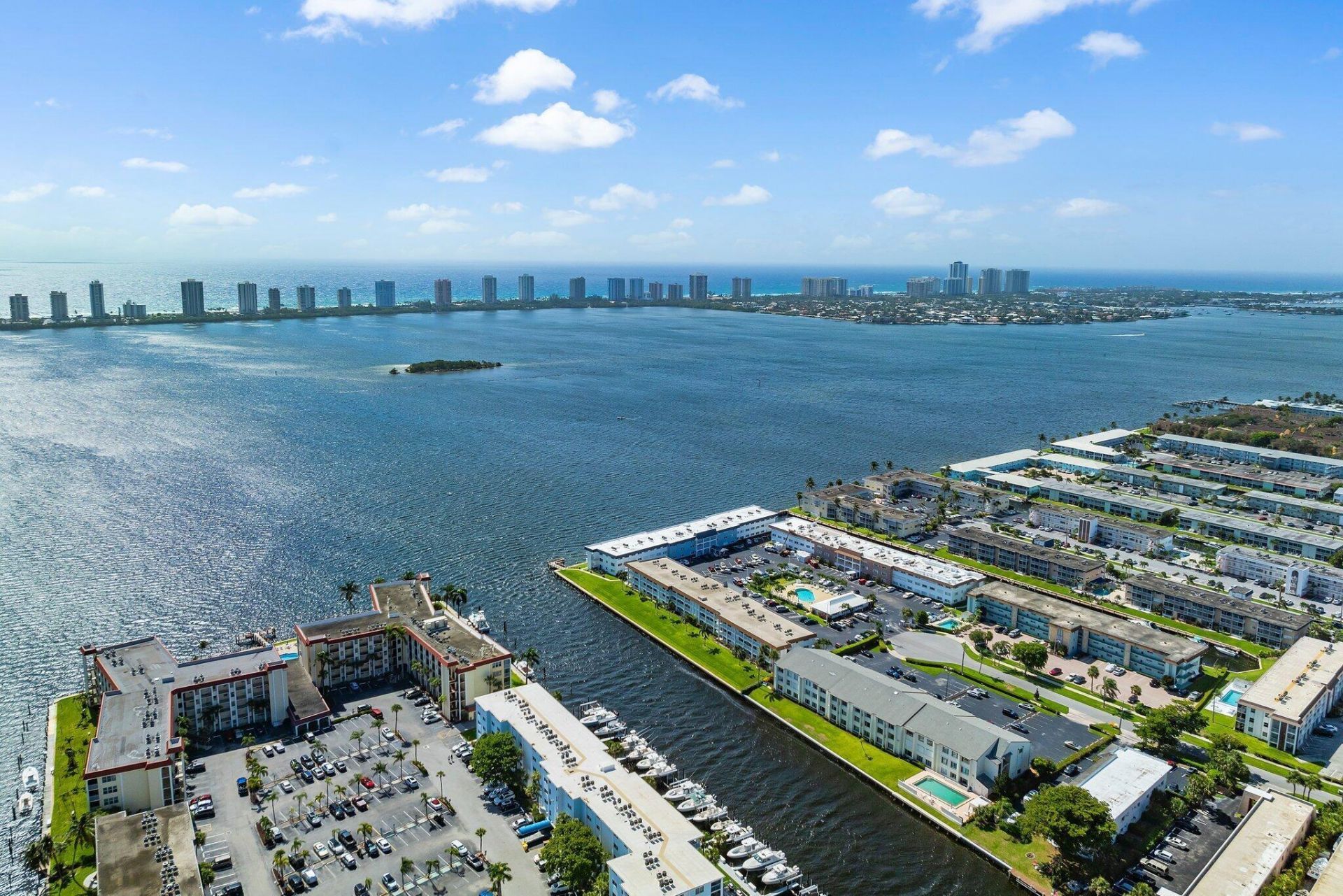 100 Shore Court, Unit 105, North Palm Beach, FL 33408 Photo