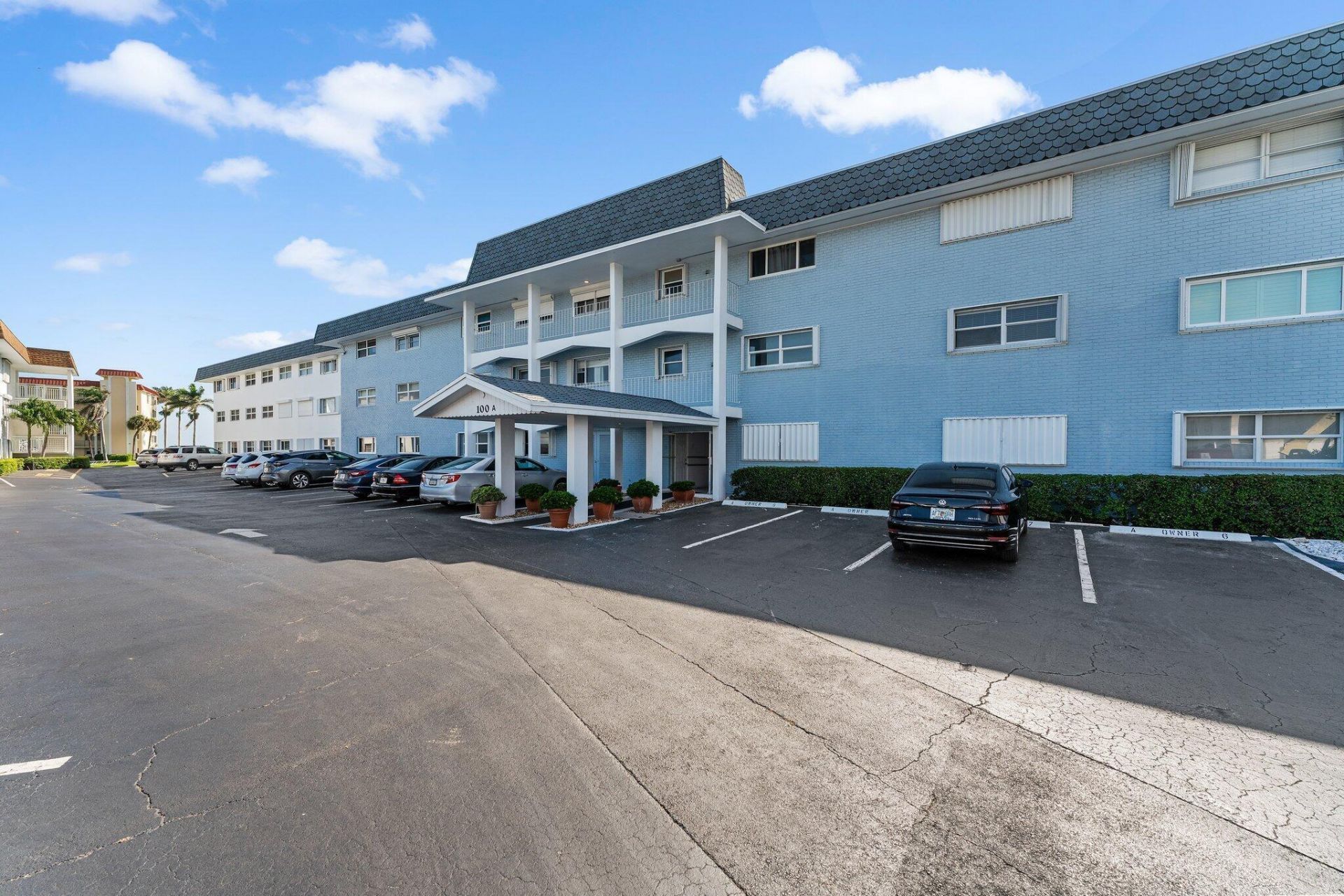 100 Shore Court, Unit 105, North Palm Beach, FL 33408 Photo