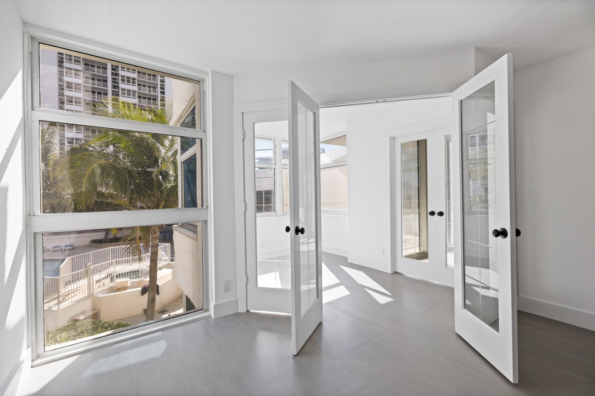 1360 S Ocean Boulevard, Unit 403, Pompano Beach, FL 33062 Photo