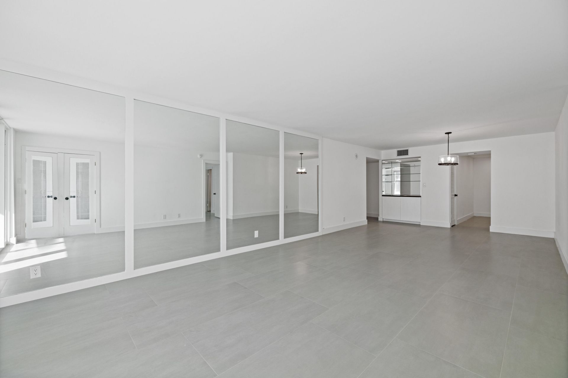 1360 S Ocean Boulevard, Unit 403, Pompano Beach, FL 33062 Photo