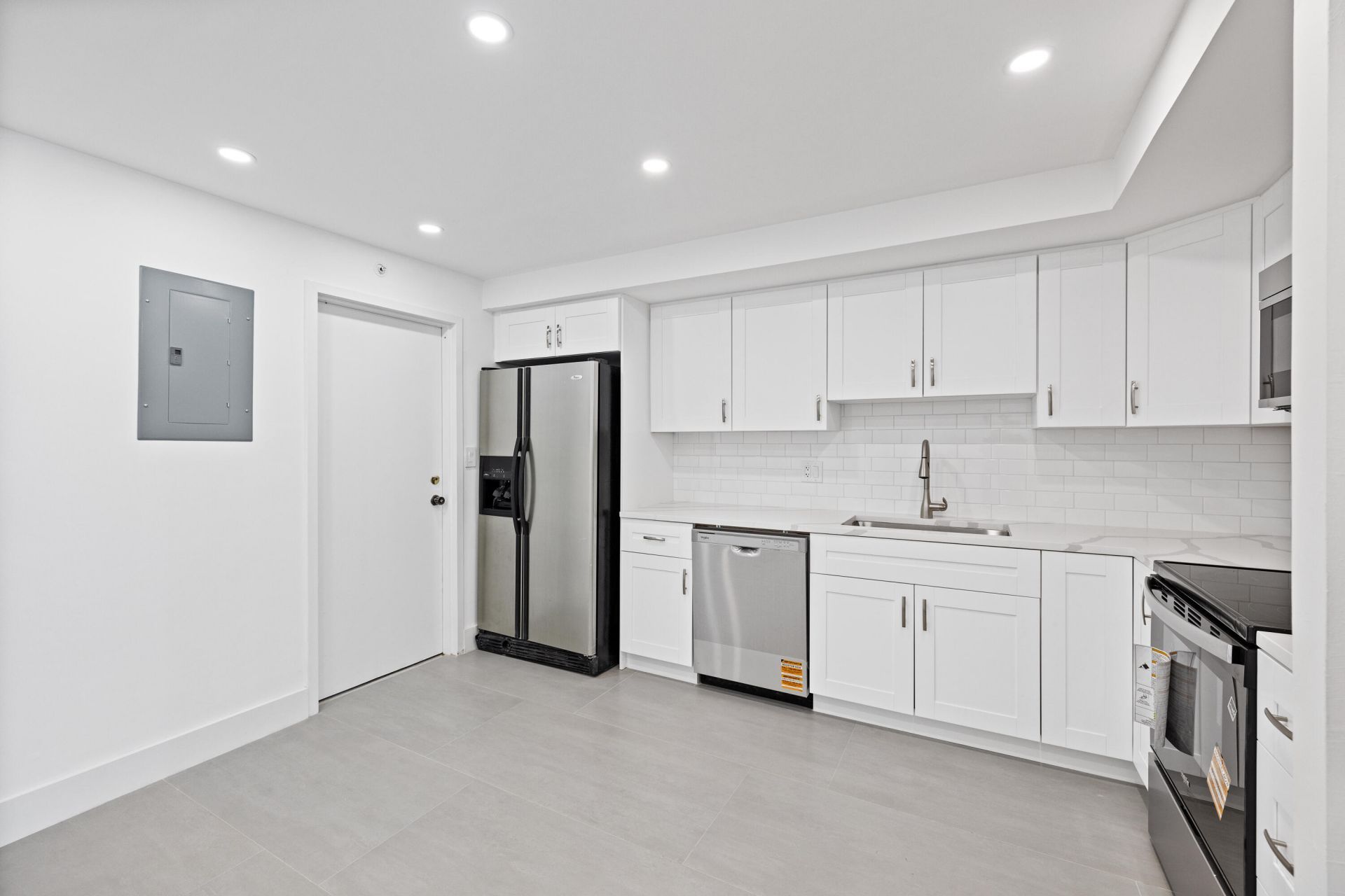 1360 S Ocean Boulevard, Unit 403, Pompano Beach, FL 33062 Photo