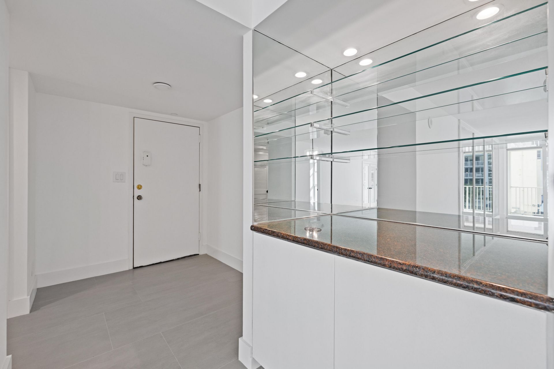 1360 S Ocean Boulevard, Unit 403, Pompano Beach, FL 33062 Photo