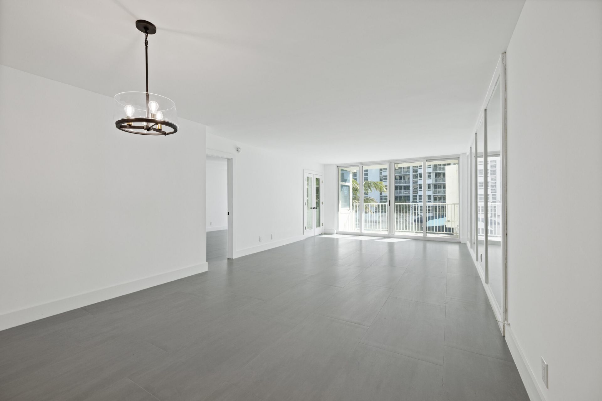 1360 S Ocean Boulevard, Unit 403, Pompano Beach, FL 33062 Photo