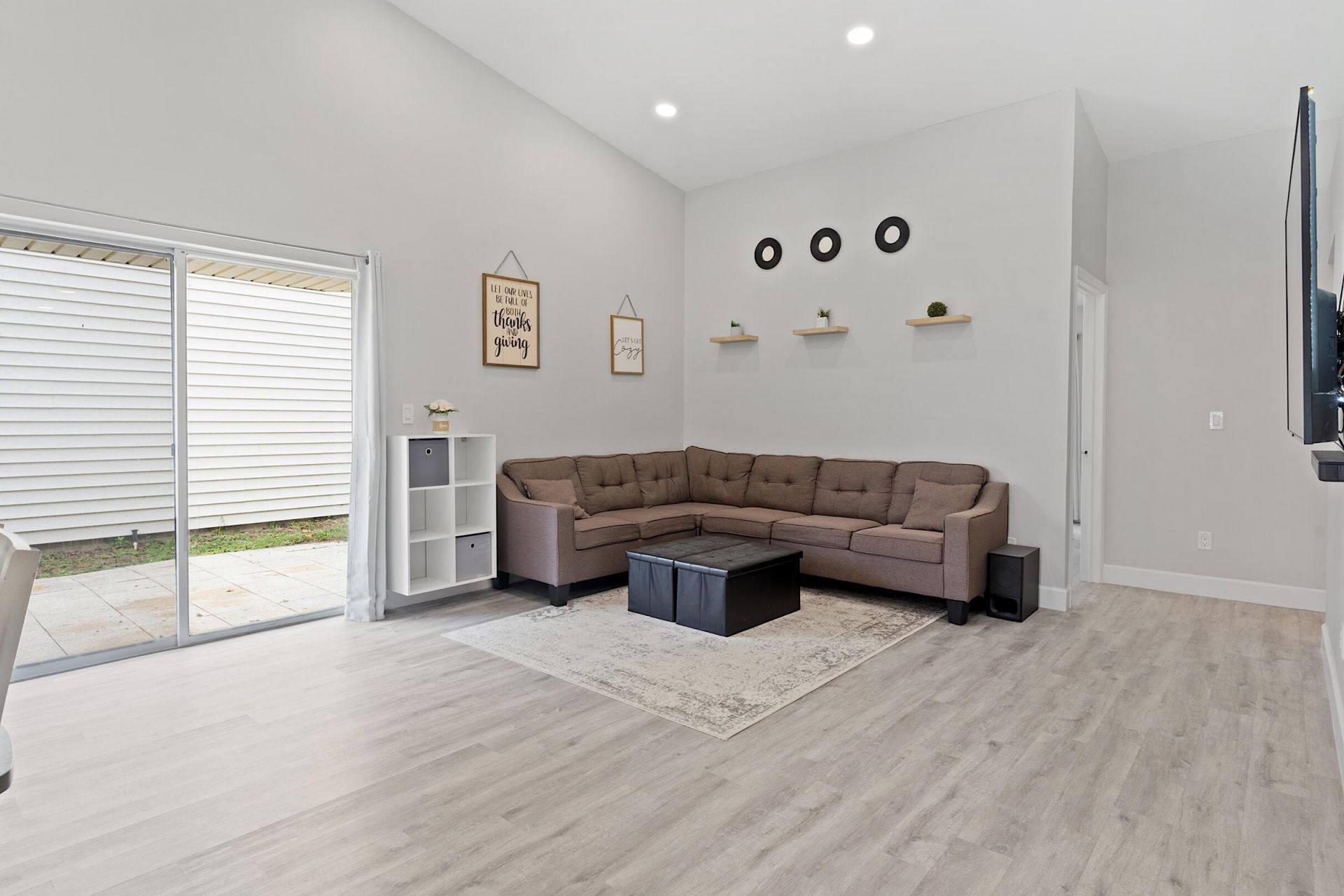 12 Paxford Lane W, Boynton Beach, FL 33426 Photo