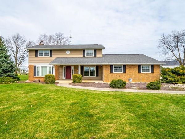 18205 Doty Road, Woodburn, IN 46797