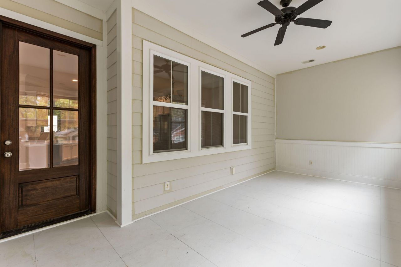 835 Hale Street Photo 13