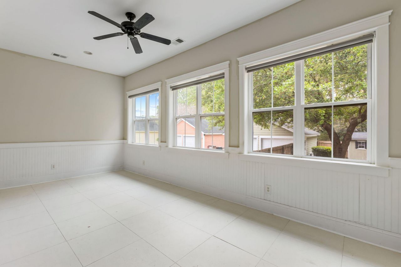 835 Hale Street Photo 15