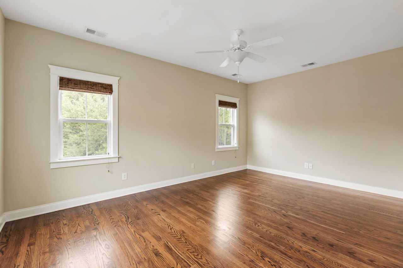 835 Hale Street Photo 18