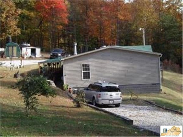 222 Jaggers Road , Mammoth Cave, KY 42259