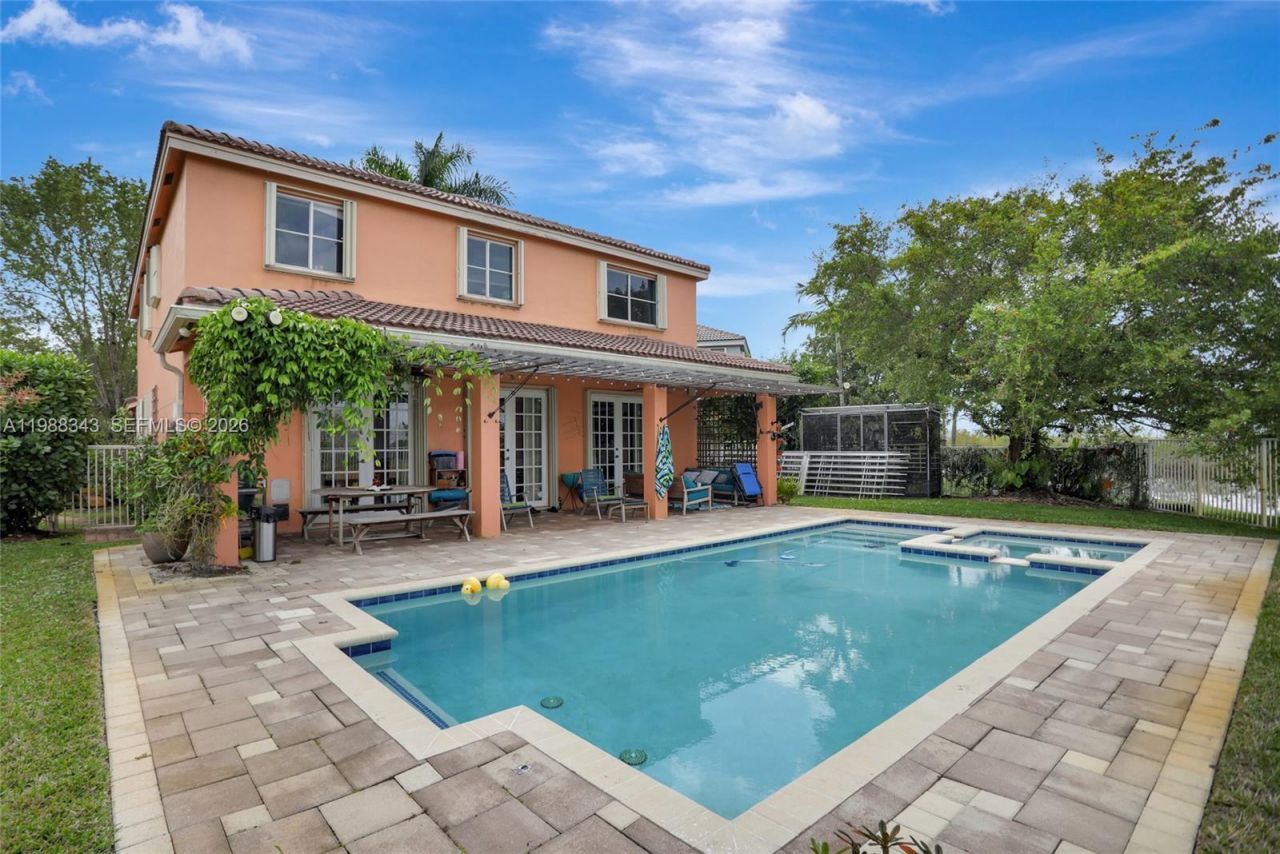 1653 Winterberry Ln, Weston, FL 33327 Photo