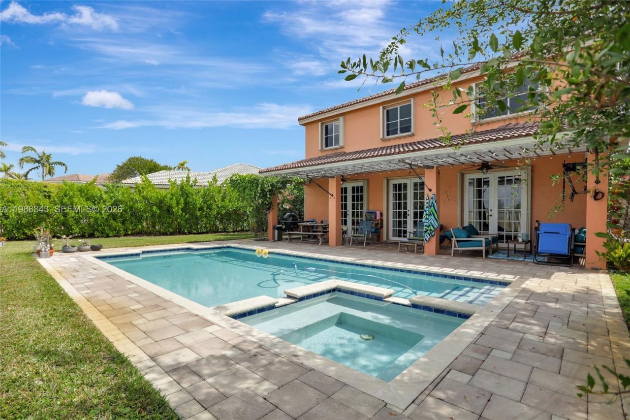 1653 Winterberry Ln, Weston, FL 33327 Photo