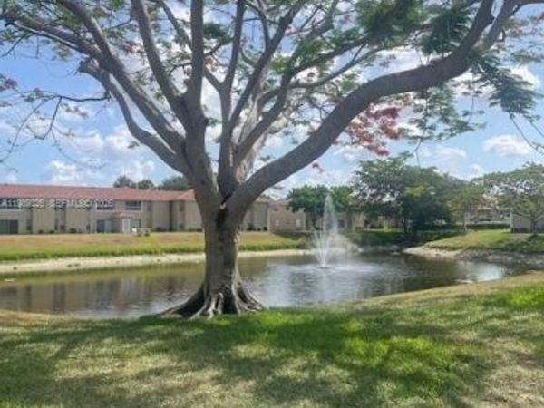 1030 TWIN LAKES DR , Unit 21-H, Coral Springs, FL 33071
