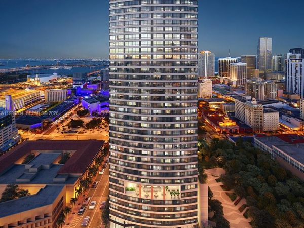 225 N Miami Ave, Unit 202, Miami, FL 33128