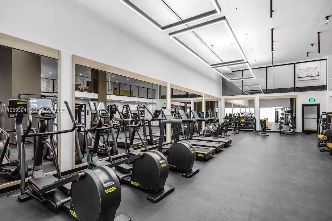 225 N Miami Ave, Unit 202, Miami, FL 33128 Photo
