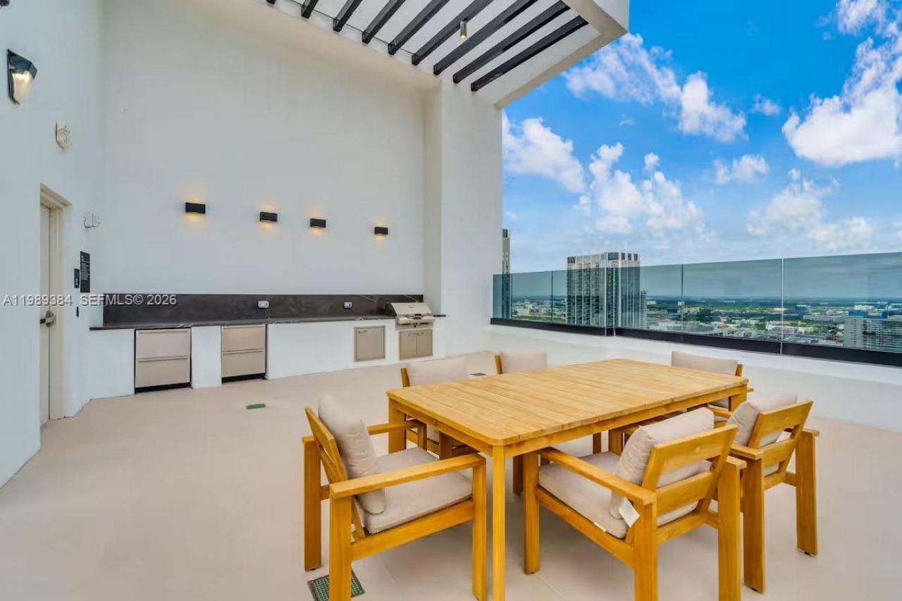 225 N Miami Ave, Unit 202, Miami, FL 33128 Photo
