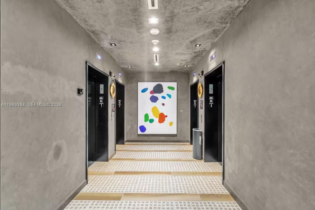 225 N Miami Ave, Unit 202, Miami, FL 33128 Photo