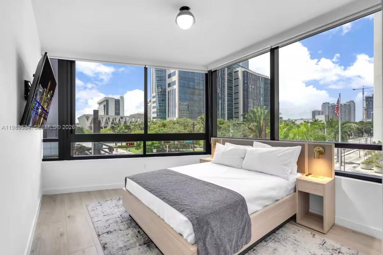 225 N Miami Ave, Unit 202, Miami, FL 33128 Photo