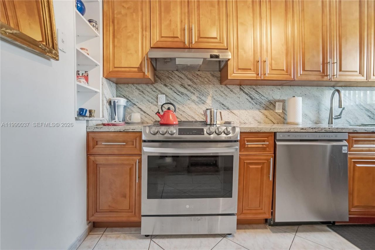 245 18th St, Unit 904, Miami Beach, FL 33139 Photo