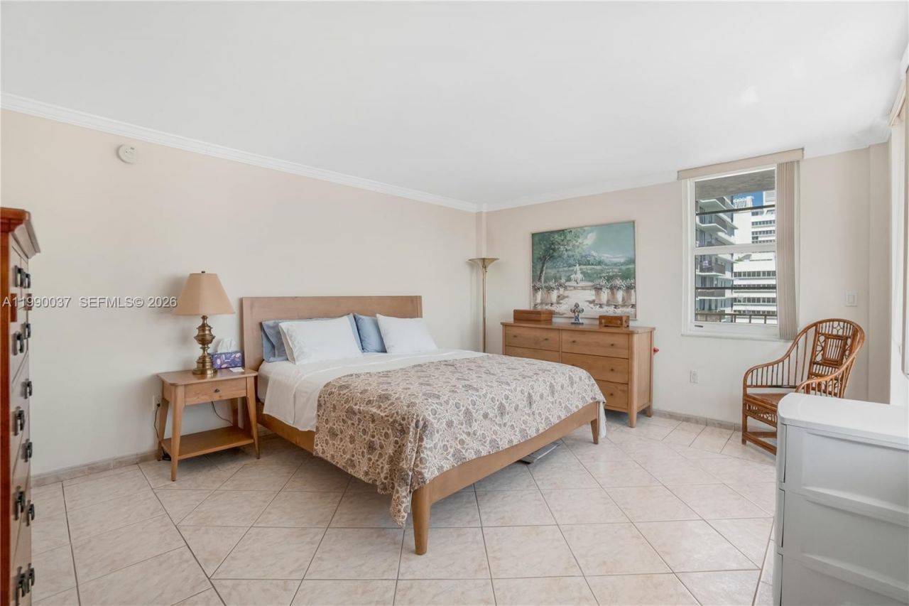 245 18th St, Unit 904, Miami Beach, FL 33139 Photo