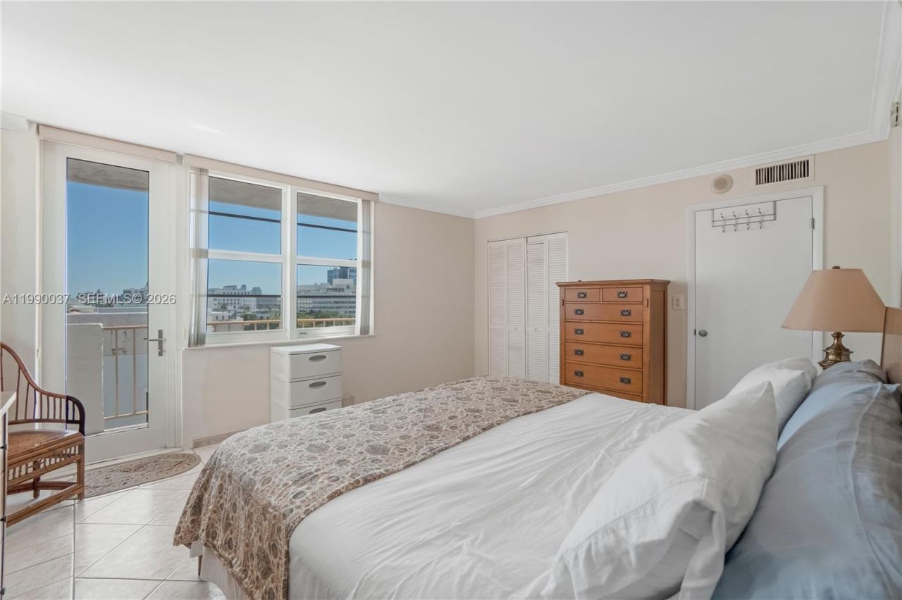 245 18th St, Unit 904, Miami Beach, FL 33139 Photo