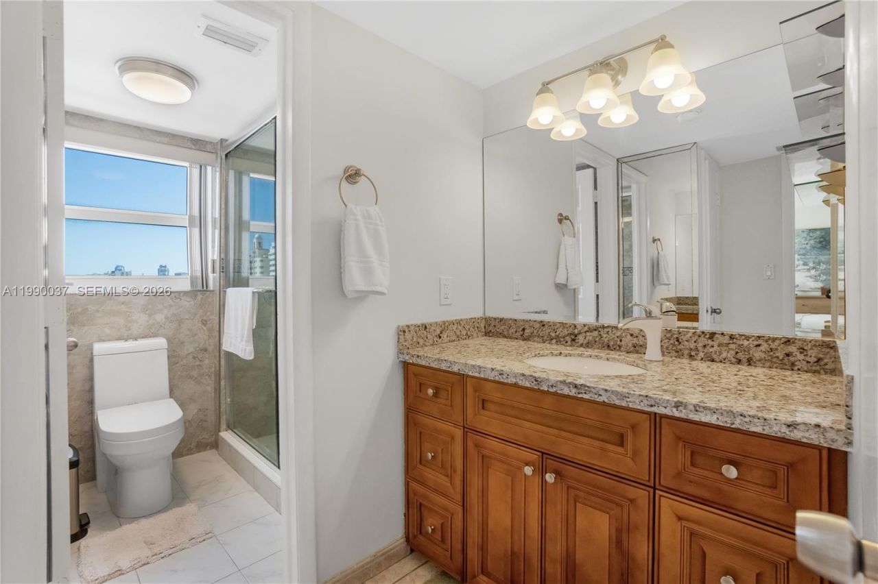 245 18th St, Unit 904, Miami Beach, FL 33139 Photo