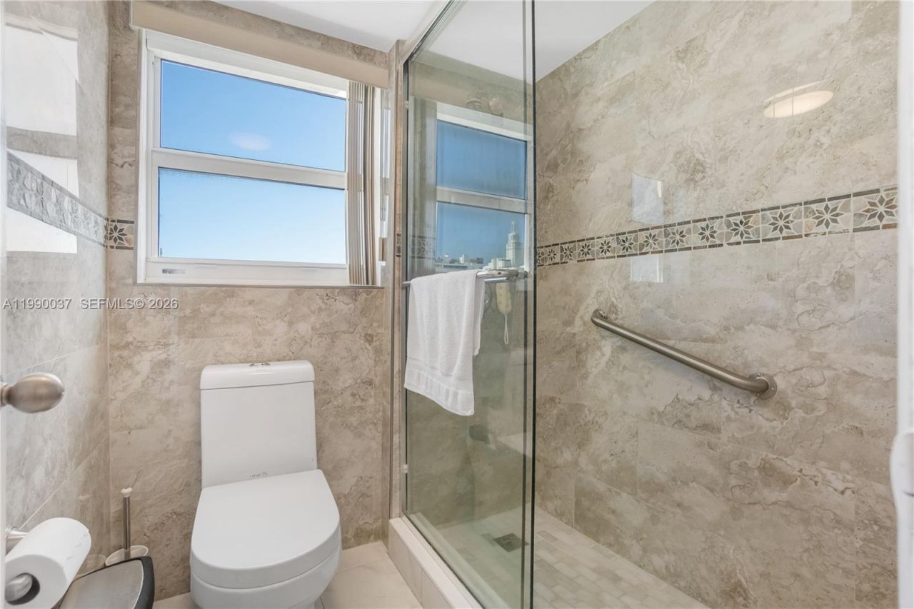 245 18th St, Unit 904, Miami Beach, FL 33139 Photo