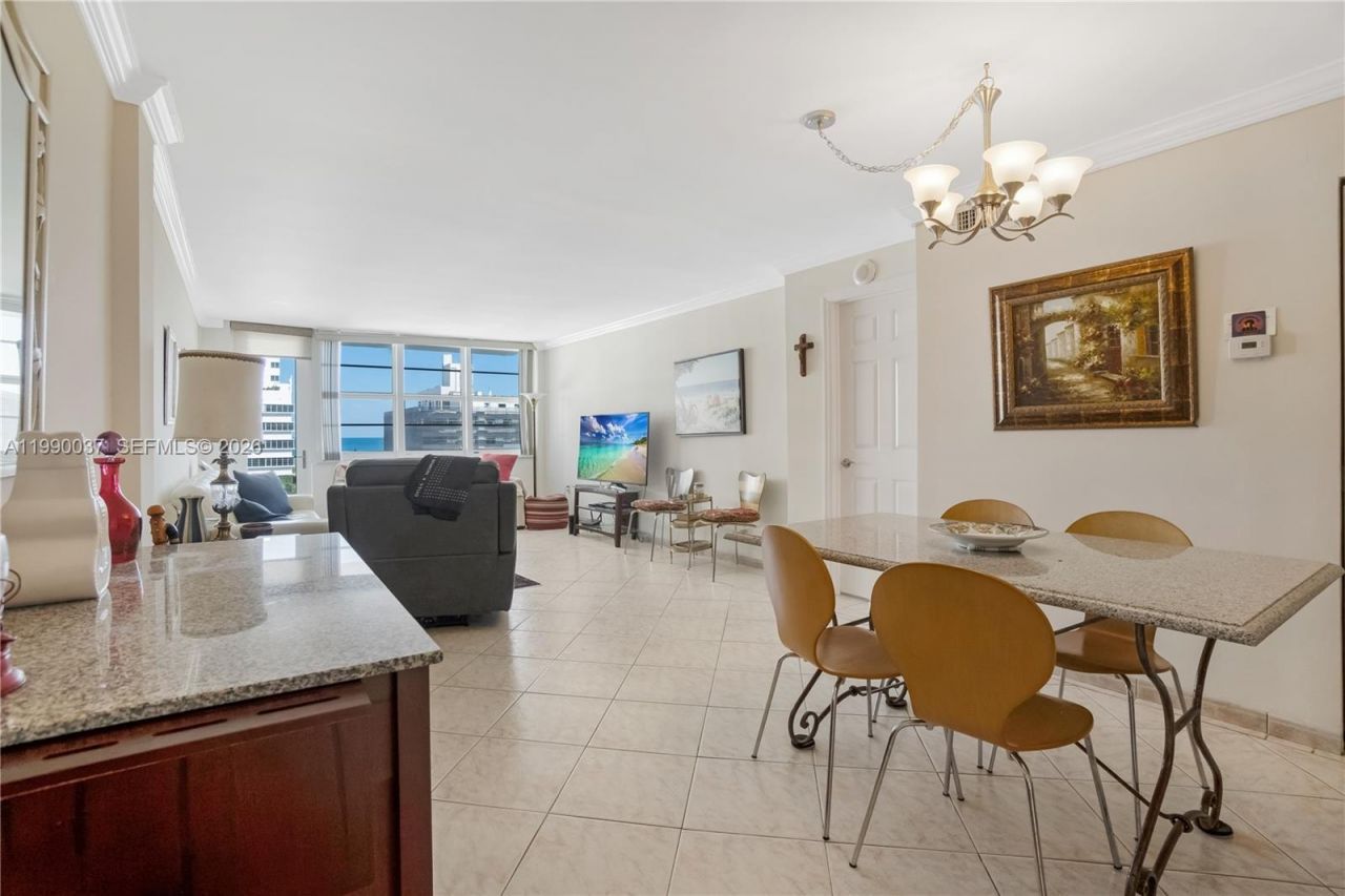 245 18th St, Unit 904, Miami Beach, FL 33139 Photo