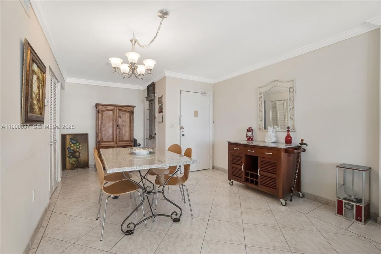 245 18th St, Unit 904, Miami Beach, FL 33139 Photo