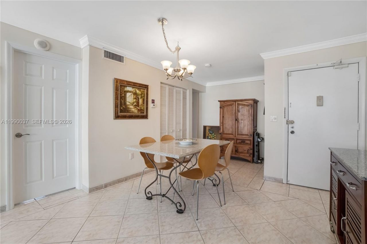 245 18th St, Unit 904, Miami Beach, FL 33139 Photo