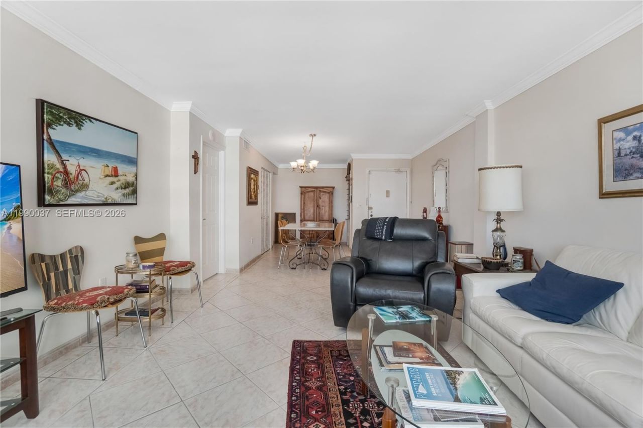 245 18th St, Unit 904, Miami Beach, FL 33139 Photo