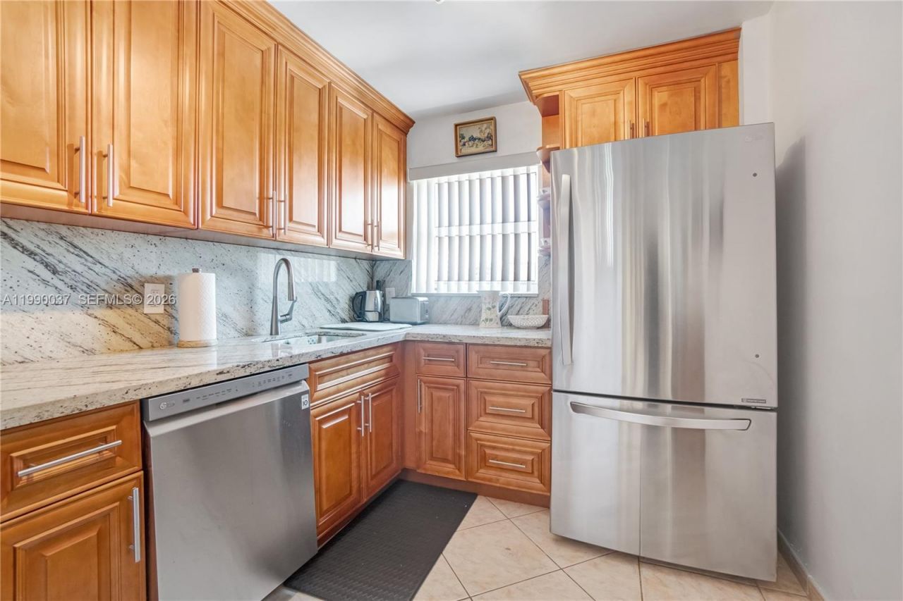 245 18th St, Unit 904, Miami Beach, FL 33139 Photo