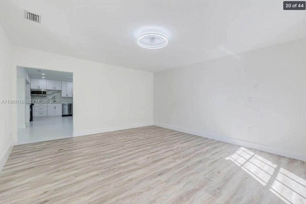 865 W 72nd Pl, Unit 865, Hialeah, FL 33014 Photo