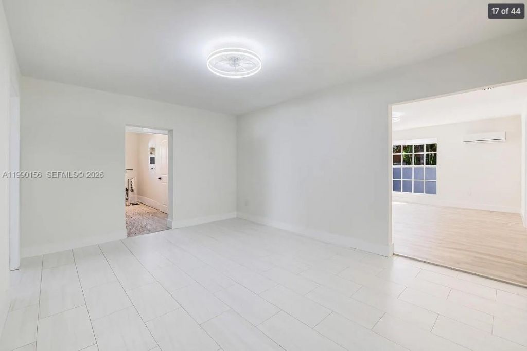 865 W 72nd Pl, Unit 865, Hialeah, FL 33014 Photo